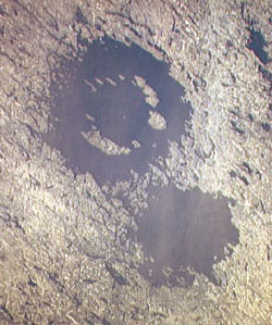 Double crater in Québec