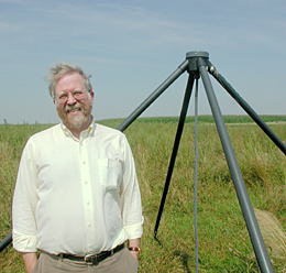 Harvey Butcher with a LOFAR antenna