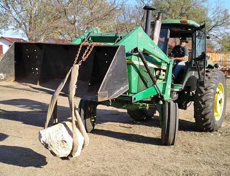 Tractor carries Clarendon meteorite