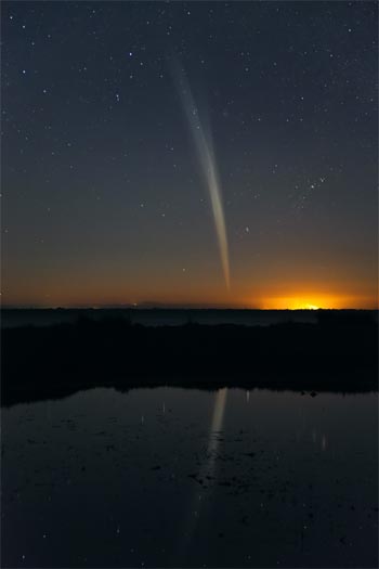 Comet Lovejoy before dawn
