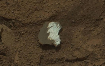 Dark Mars rock with a bright surprise
